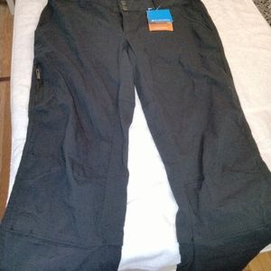 Ladies Columbia pants. New with tags